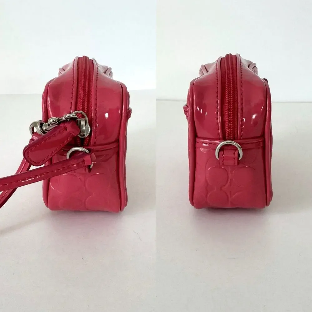 Coach exterior material